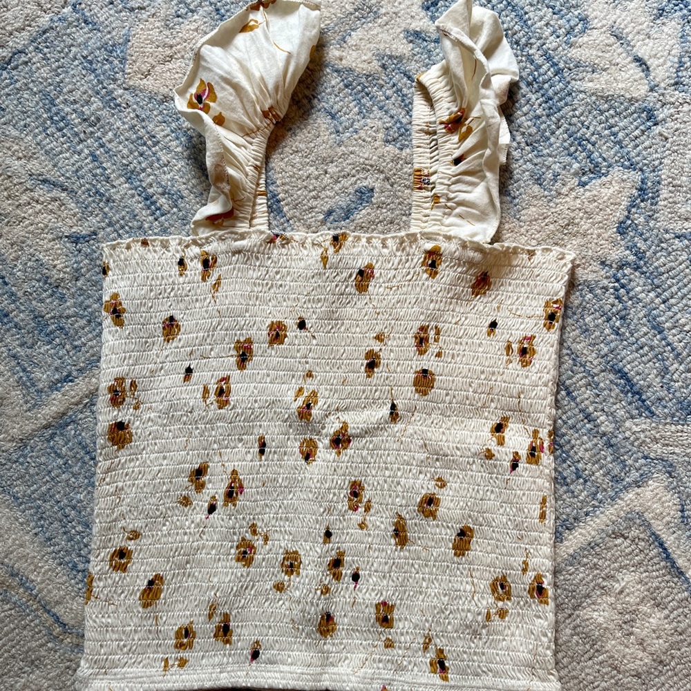 SOLD Billabong women’s smocked crop top; size M